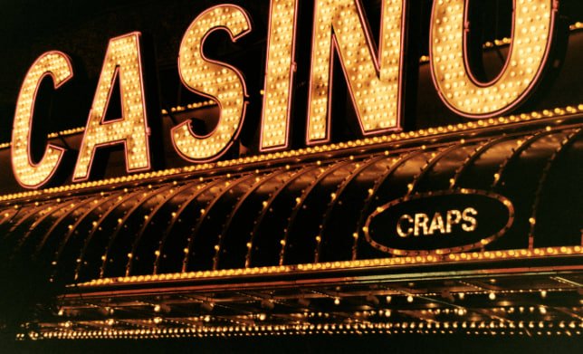 Tahapan permainan Poker: pre-flop, flop, turn, river
